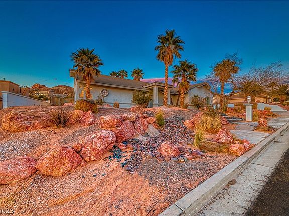 4th image of 949 Rhyolite Ter