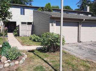 722 Watersedge Dr, Ann Arbor, MI