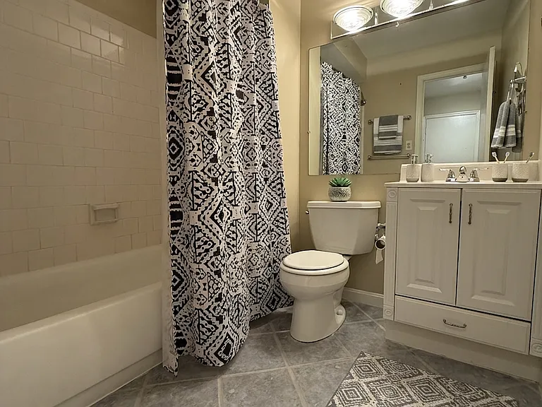 6800 Dina Leigh Ct — Photo 11