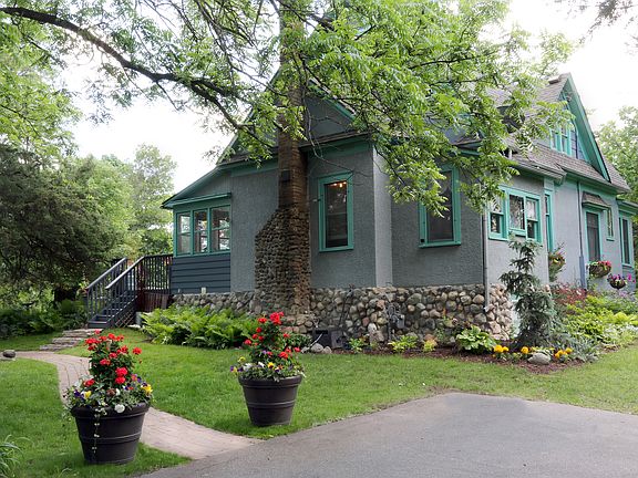 Charm with modern features