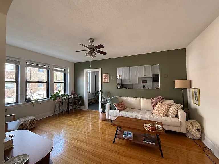 145 Englewood Ave #33 — Photo 4