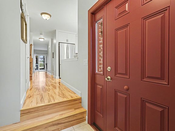 3rd image of 4156 Nantucket Dr