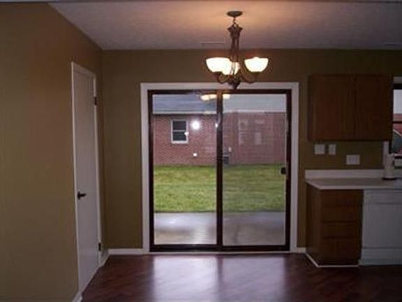 5th image of 524 N Park Dr
