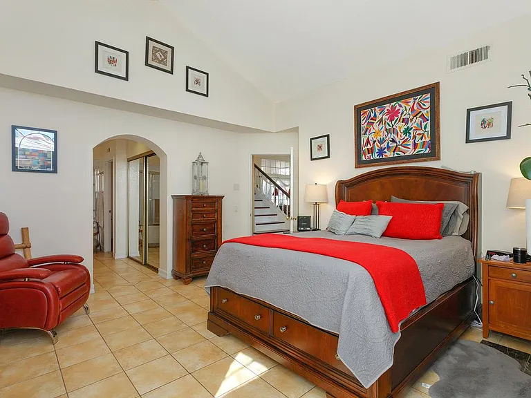 1565 Roma Dr — Photo 16