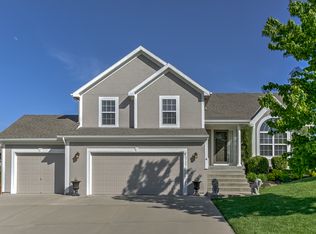 10725 N Lane Ave, Kansas City, MO 64157