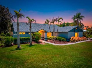 2092 SE Pyramid Rd, Port Saint Lucie, FL 34952