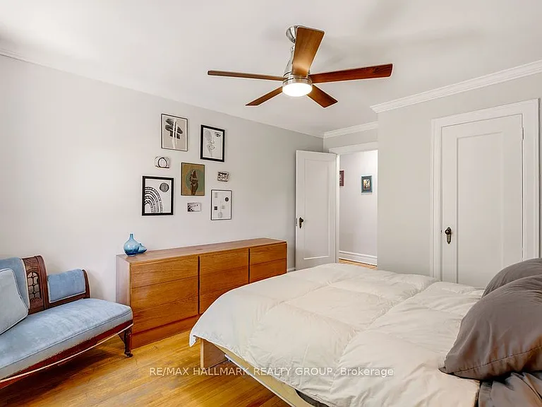 379 Hamilton Ave S — Photo 31