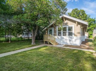 702 Ash Ave, Ames, IA 50014