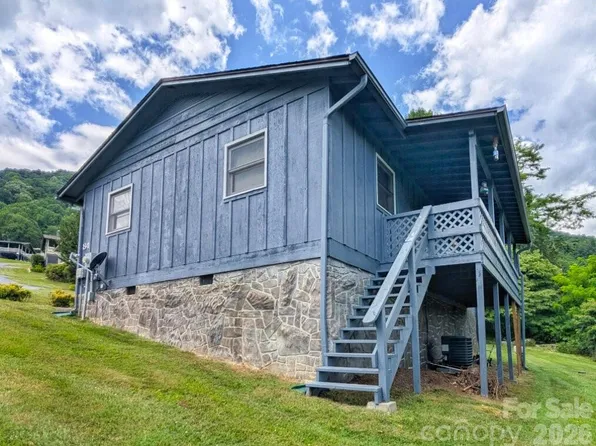 84 Stoney Ridge Loop, Maggie Valley, NC 28751