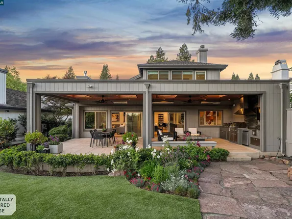 207 Live Oak Dr, Danville, CA 94506