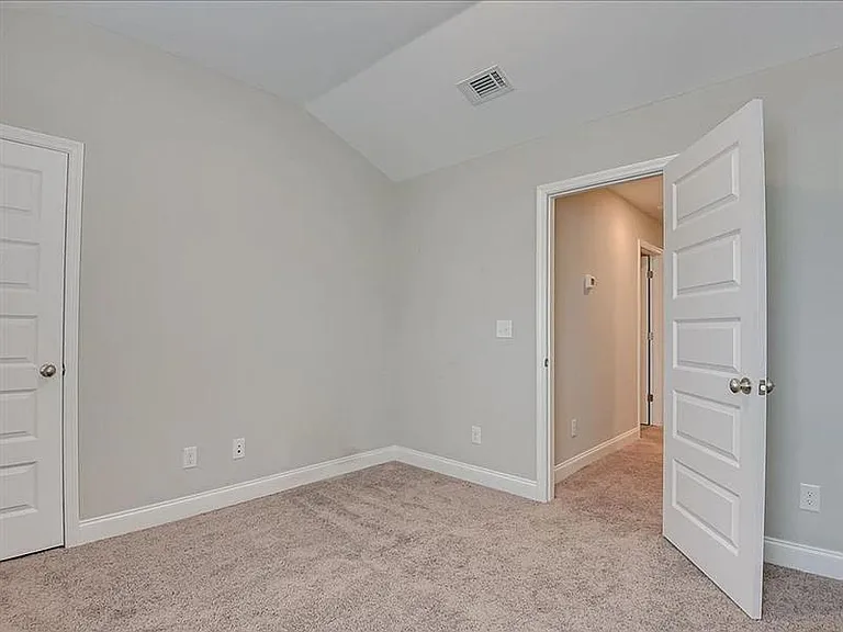 143 Canton Park Ave — Photo 7