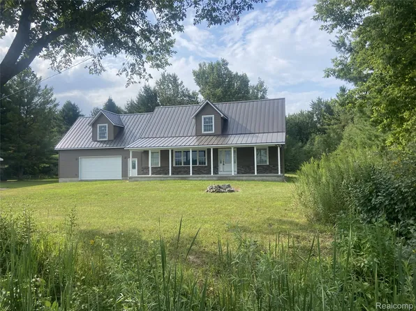 969 W Kitchen Rd, Linwood, MI 48634