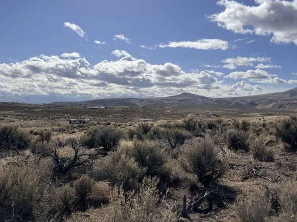 6 Tyler Ave, Elko, NV 89801