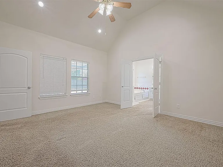 1189 Lovett St — Photo 30