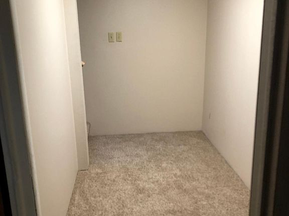 5th image of 11406 E Broadway Ave