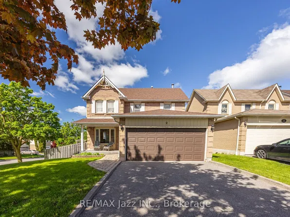 2 Coomer Cres, Ajax, ON L1T 3B6