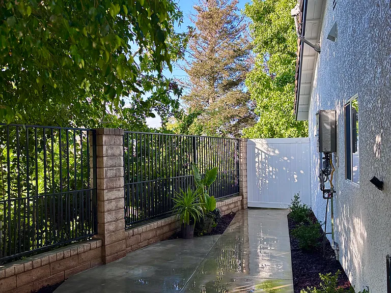 13479 Canyon Wood Ct #1 — Photo 15