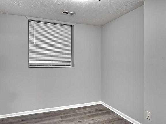 4th image of 3625 S 24th St #B2