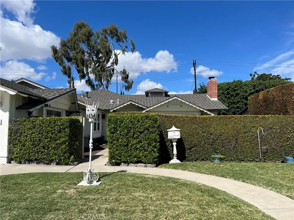 11151 Martha Ann Dr, Los Alamitos, CA 90720