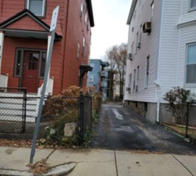 11 Woodman St #2 — Photo 3