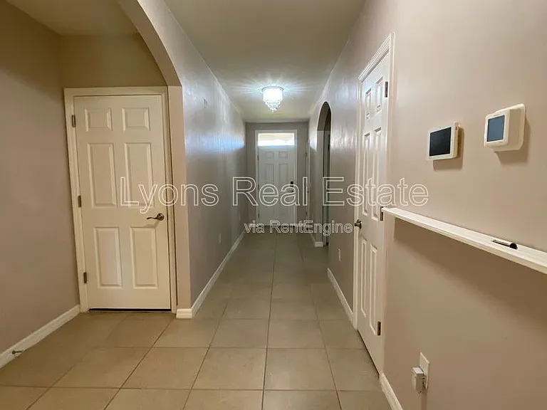 3425 Cancun Ct — Photo 17
