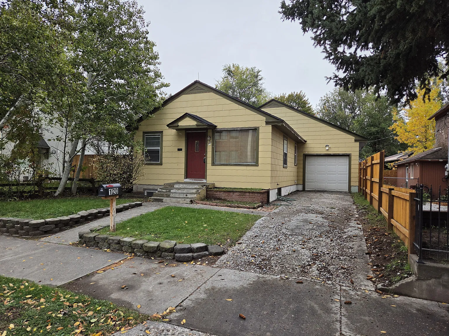 4 bed, 2.0 bath, 2030 sqft, $1,395 — Photo 2