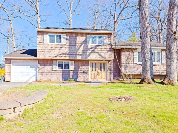 14 Bunyan Dr, Livingston, NJ 07039