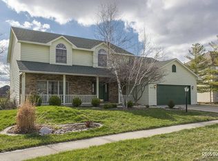 2813 Cherry Hills Dr, Champaign, IL 61822