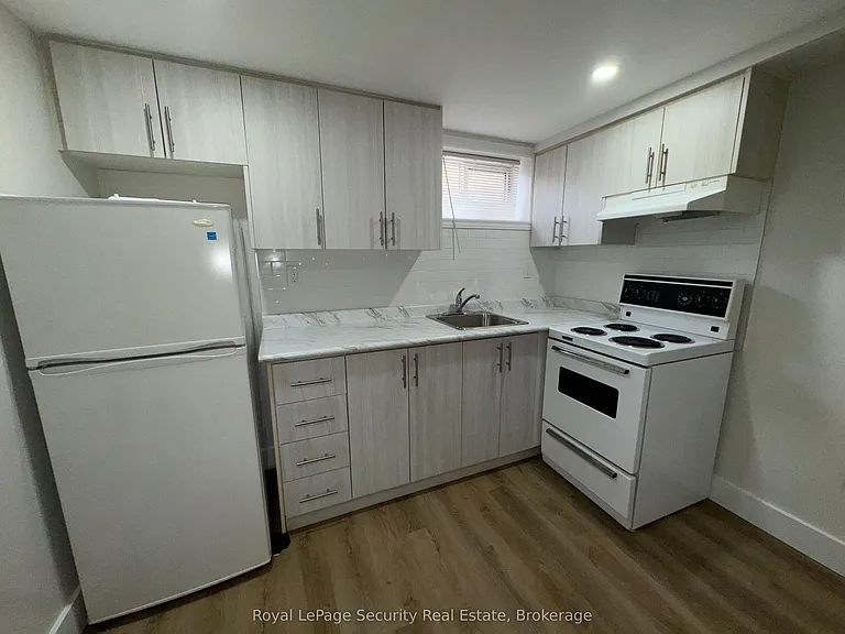 56 Leduc Dr #1B — Photo 5