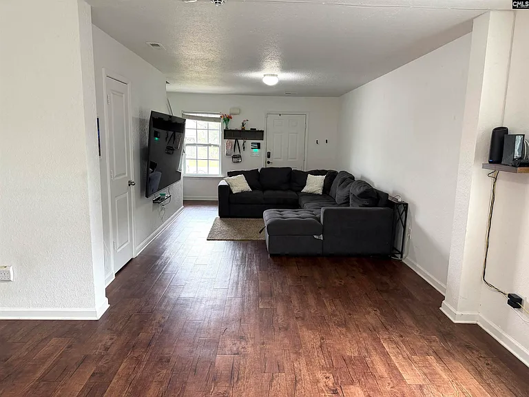 836 Chariot Way — Photo 28