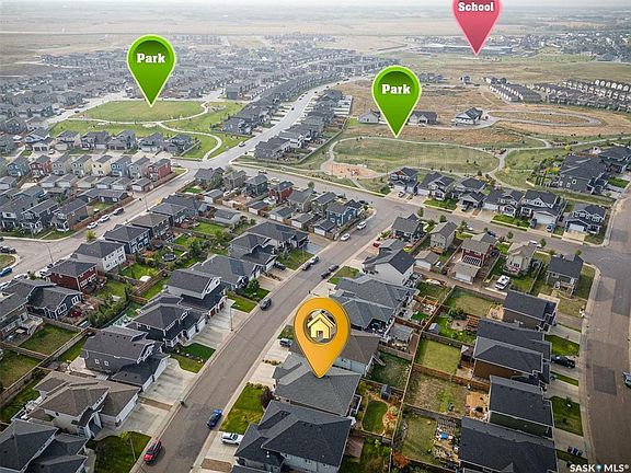 3rd image of 550 Pritchard Cres