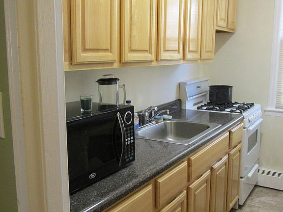 3rd image of 1797 E 54th St