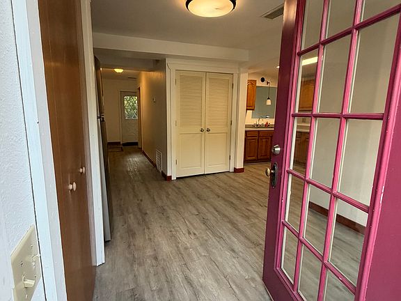 2nd image of 509 N Grove St #1