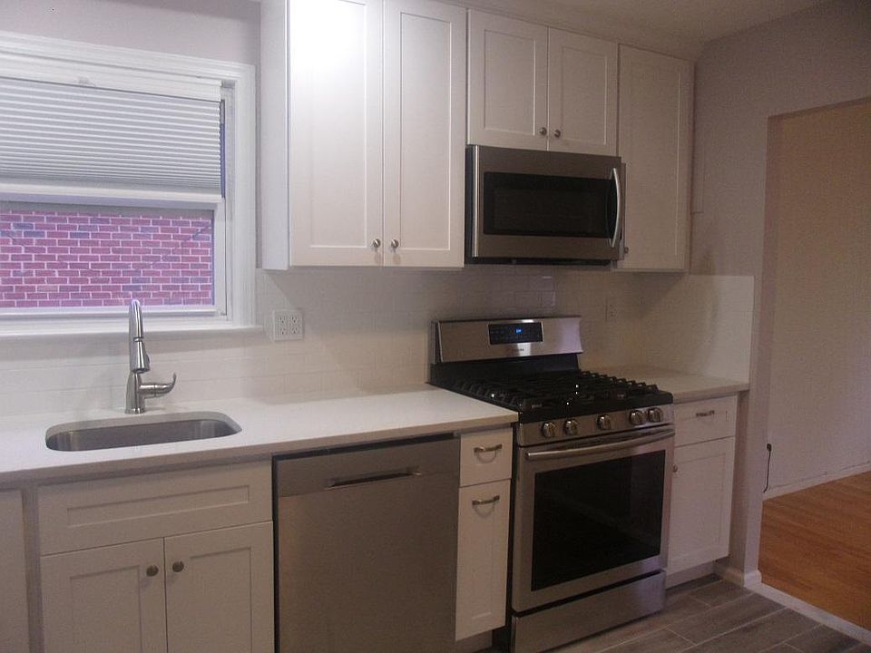 1st image of 25332 W End Dr