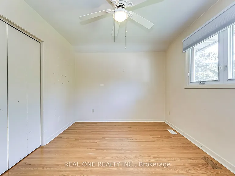 604 Bridle Wood — Photo 19