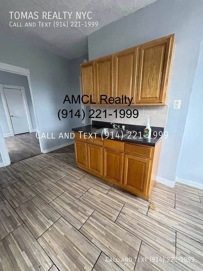 138 Orchard St, Unit #2R, Yonkers, NY 10703 — Photo 2
