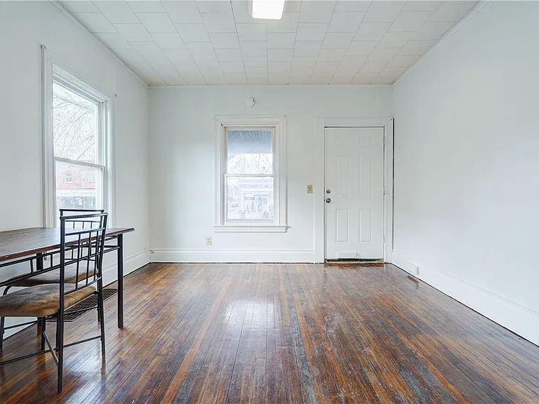 459 Parsells Ave — Photo 6