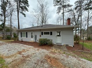 71 Holly Point Ln, Prosperity, SC 29127
