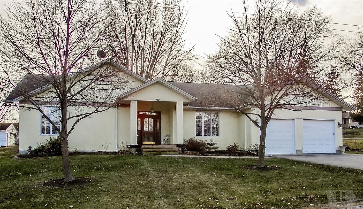 100 E Julian St, Le Grand, IA 50142 Zillow