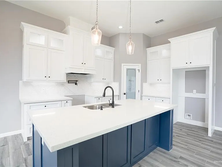 1013 Magnolia St — Photo 15
