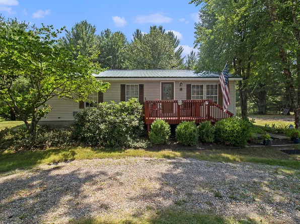 9063 Pine Creek Rd, Manistee, MI 49660