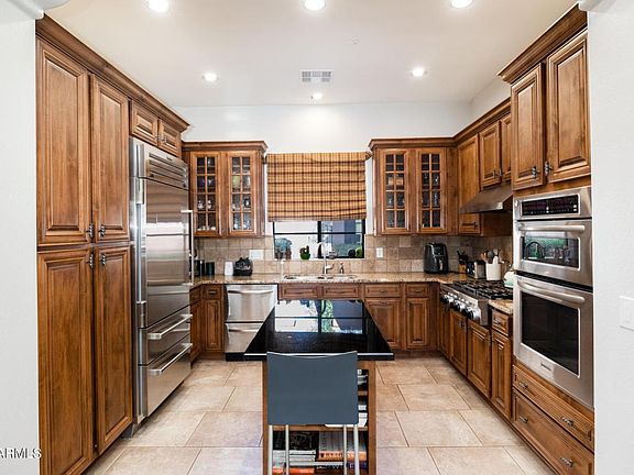 4th image of 18650 N Thompson Peak Pkwy APT 1080