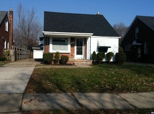 19673 Damman St, Harper Woods, MI 48225