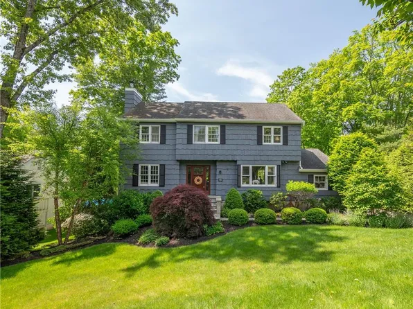 31 Maple Moor Lane, Cortlandt Manor, NY 10567