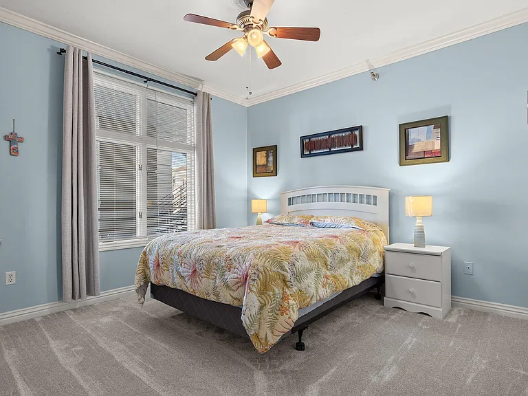 106 Oxford Dr #8 — Photo 21