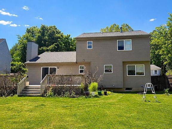 3rd image of 5635 Ellendale Dr
