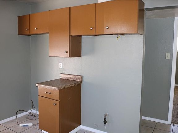 5th image of 10348 Windsor Dr