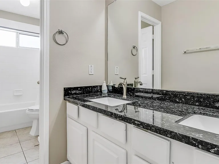 11405 Starlight Bay St — Photo 37