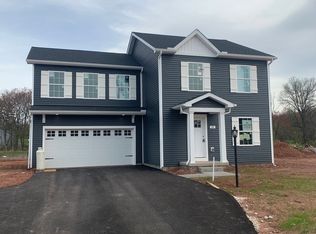 28 Lobell Rd, Abbottstown, PA 17301