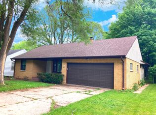 4074 N 98th St, Milwaukee, WI